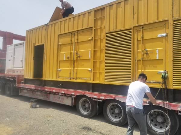 潍城发电机出租100KW发电机需要什么规格的电缆线？