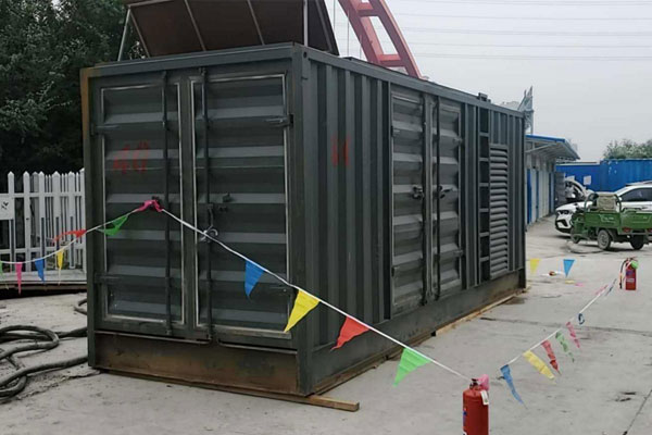 潍城发电机租赁空气滤清器多久更换一次？